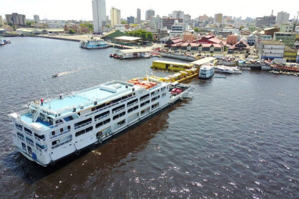 Navio Anna Beatriz Iii Macamazon